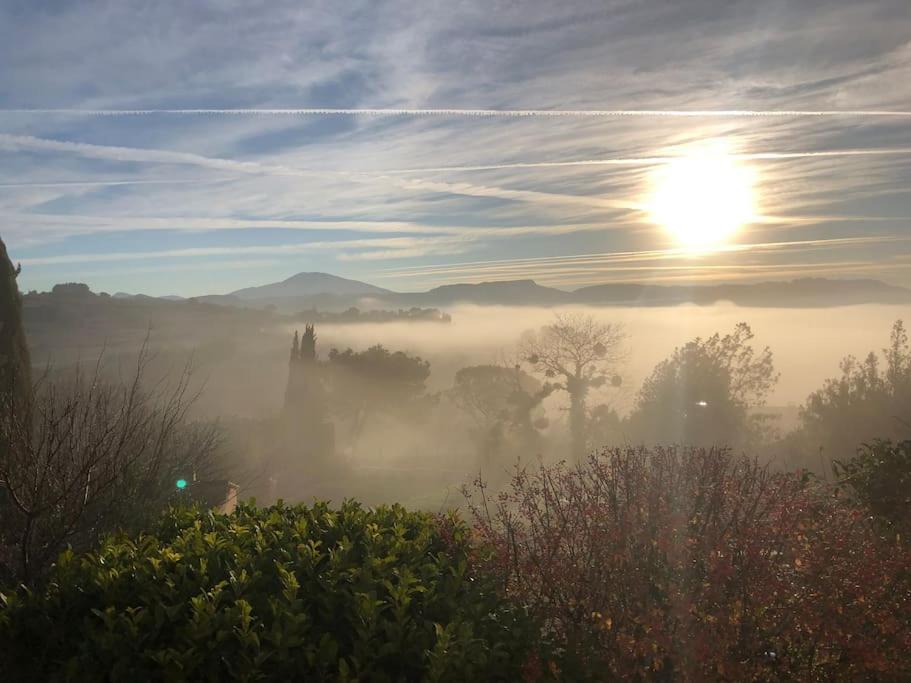 La Vue Sur Le Mont Ventoux, Appartement & Parking Cairanne Exterior photo