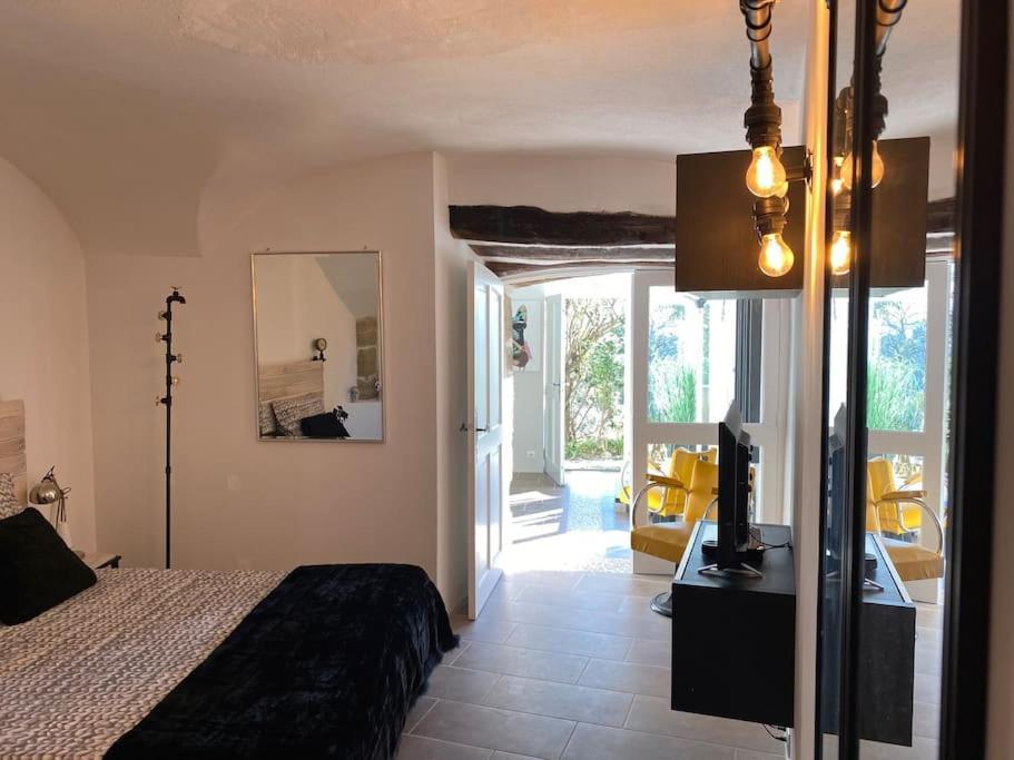 La Vue Sur Le Mont Ventoux, Appartement & Parking Cairanne Exterior photo